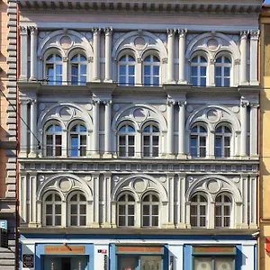 Tabor Hotel