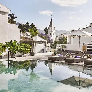 nobu-hotel-marbella-adults-only.1costadelsol.com/
