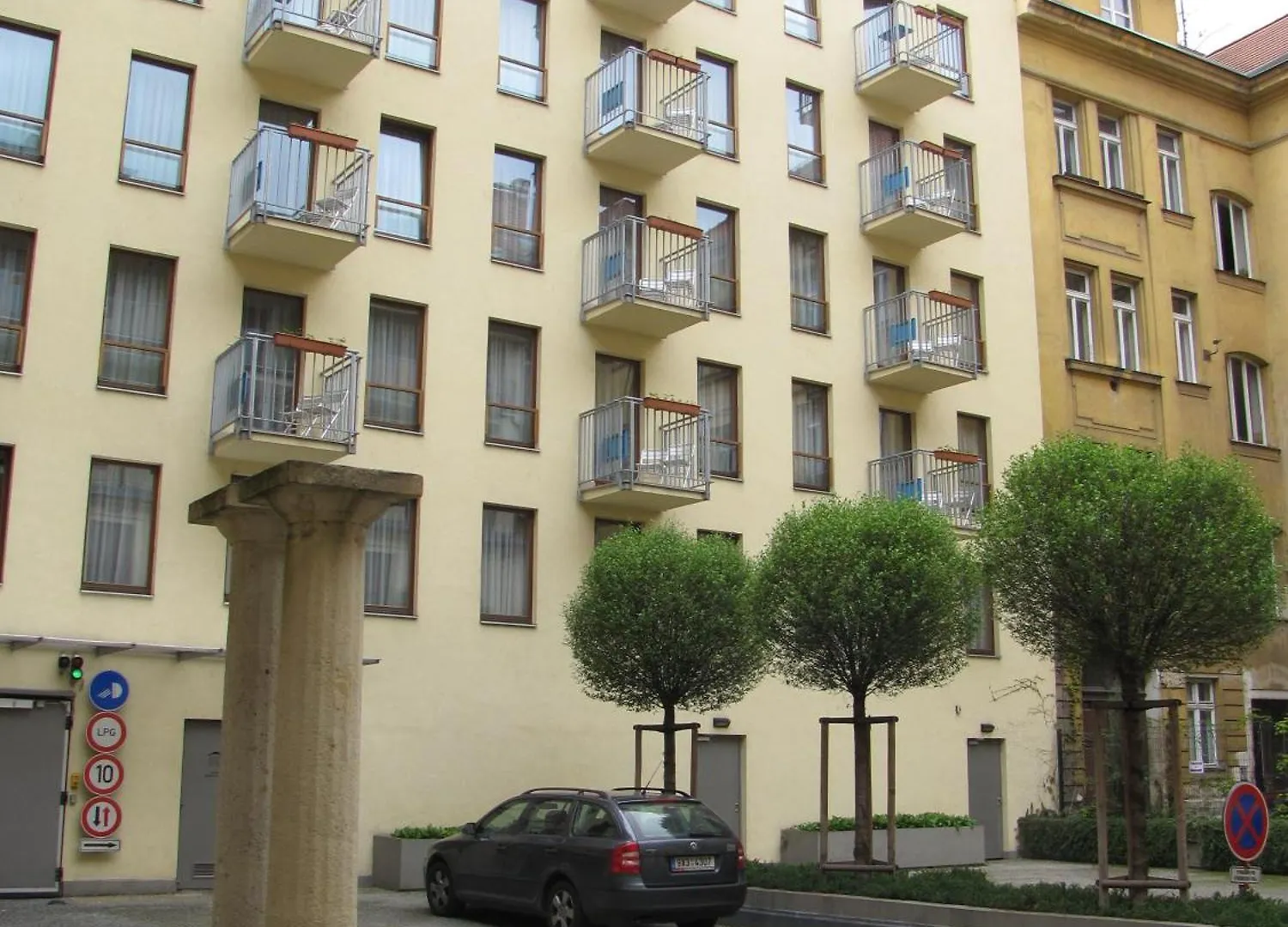 Aparthotel Austria Suites Praga