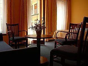 ***  Aparthotel Austria Suites Praga República Checa