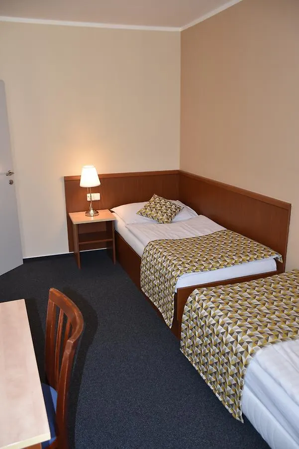 Aparthotel Austria Suites Praga 3*,