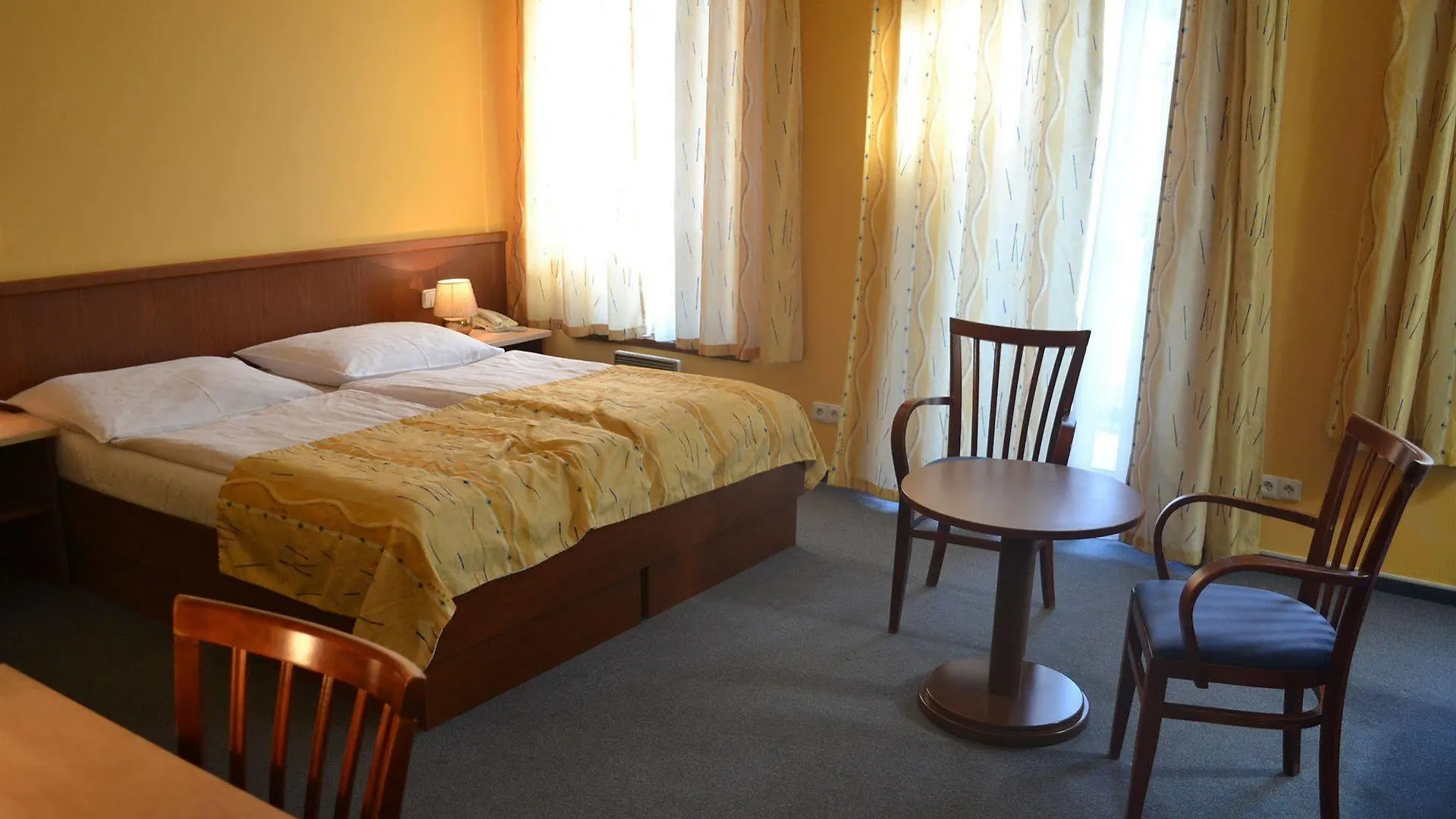 Aparthotel Austria Suites Praga